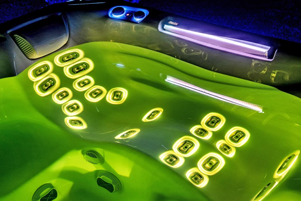 Can I have a Wellis hot tub inside my house? 1 Wellis Jakuzzi masodik 482