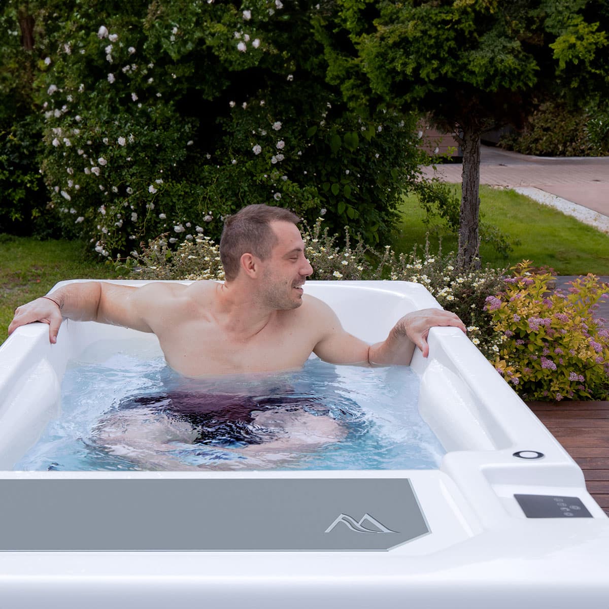 wellis Iceland cold plunge tub lifestyle
