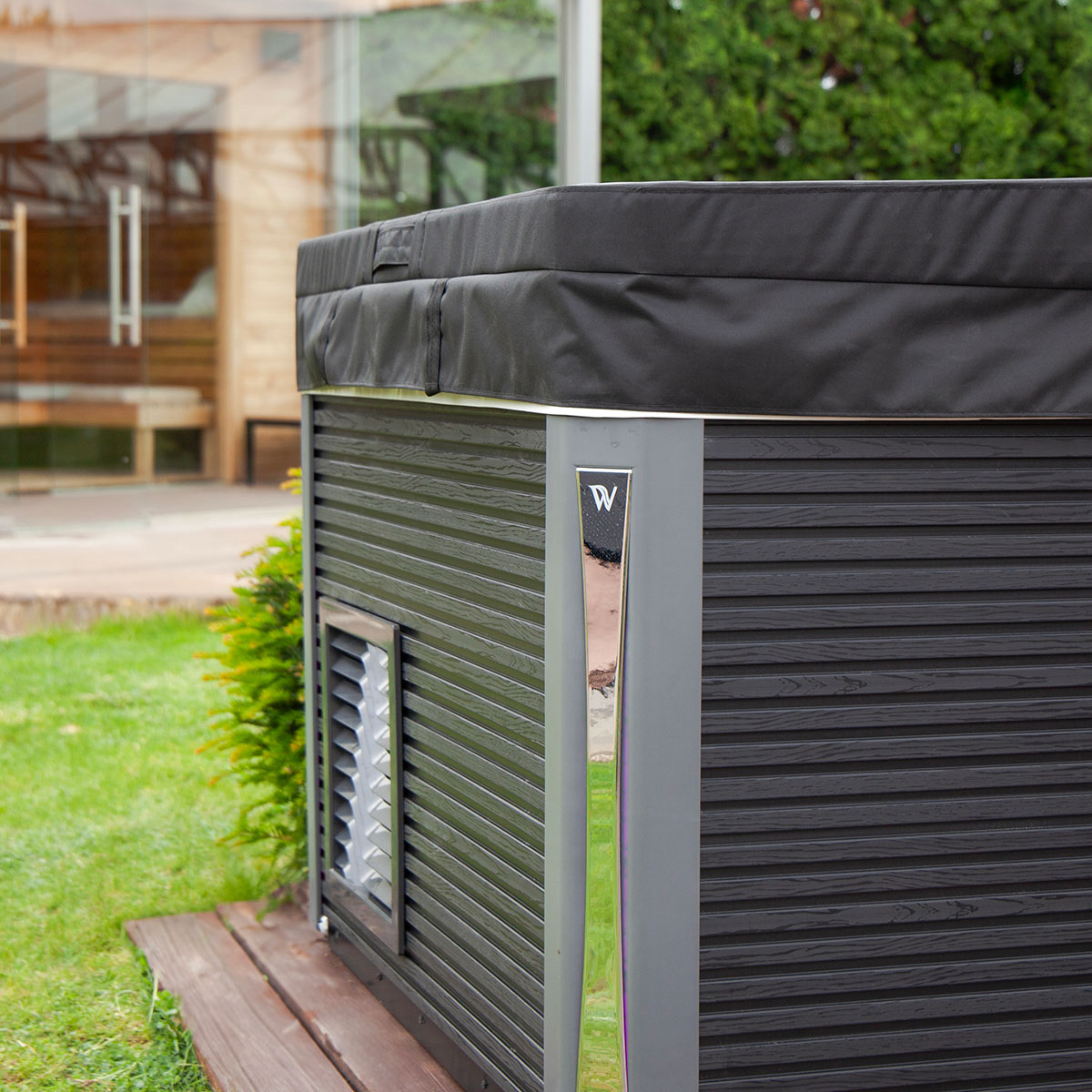 wellis Iceland cold plunge tub corner