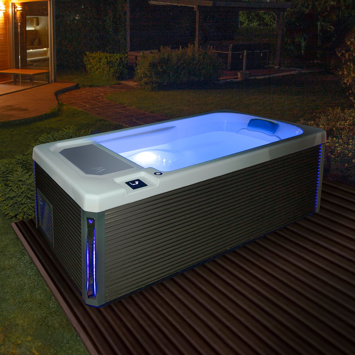 iceland cold plunge tub at night
