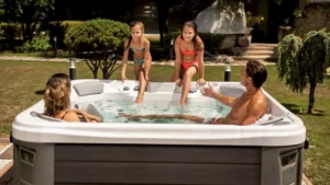 16 Games to Play In a Hot Tub – The Ultimate Player’s Guide