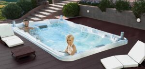 What Features Come Standard on a Luxury Spa?
